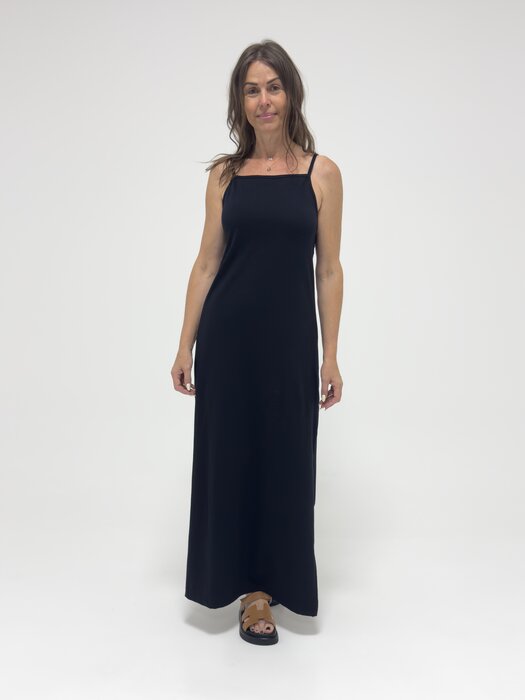 VESTIDO LONGO FEMININO DE ALÇA EM MALHÃO